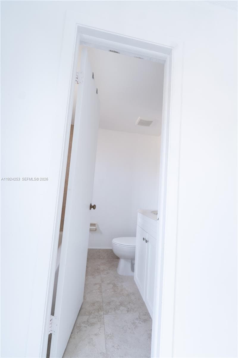 ALAMEDA TOWER I CONDO · #311 in Hialeah - Photo 8