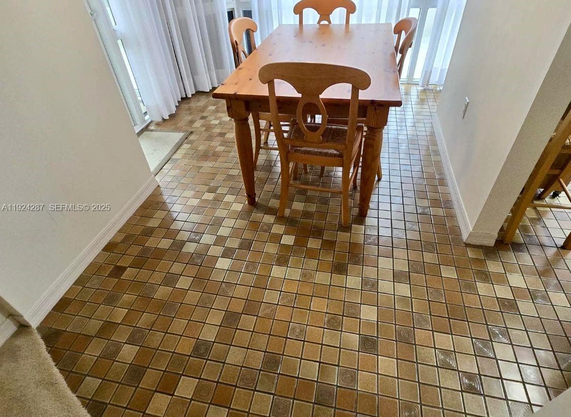 MAR DEL PLATA CONDO · #207 in Miami Beach - Photo 13