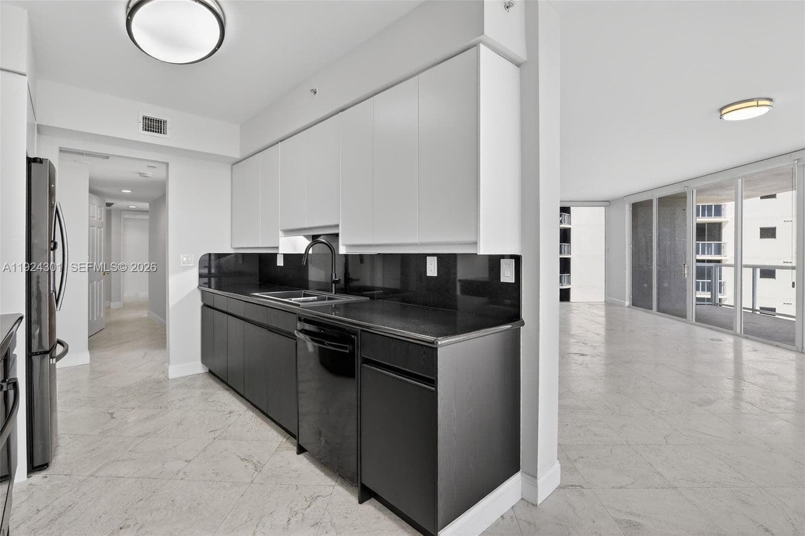 Millennium Condo · #1702 in Sunny Isles Beach - Photo 6