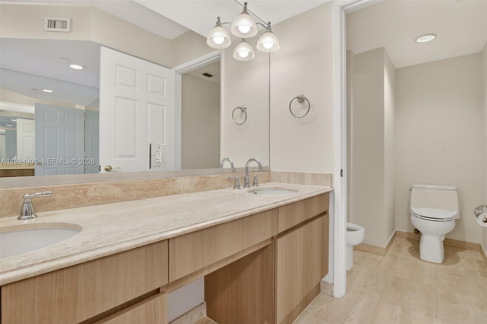 2nd Bathroom