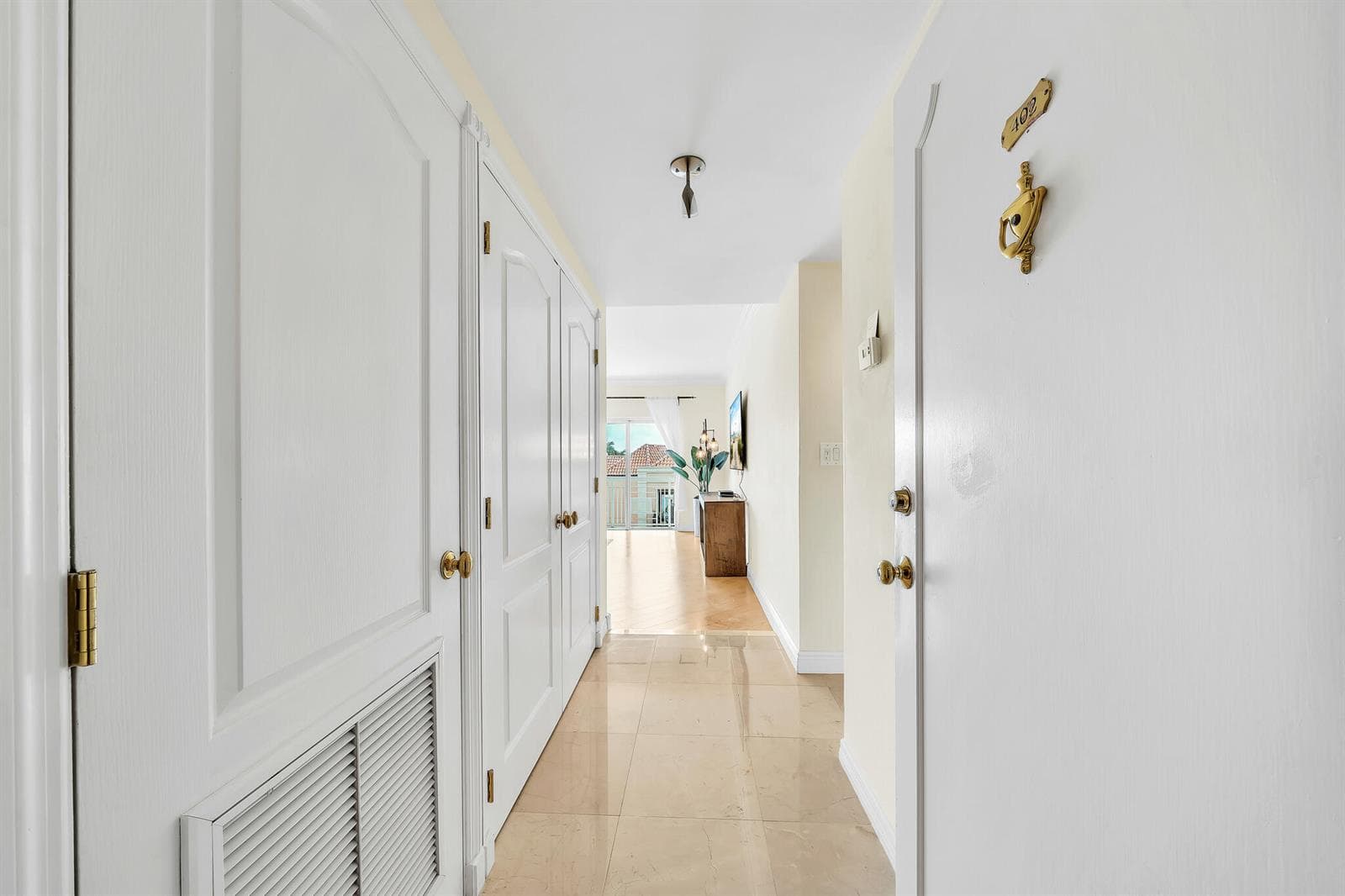 4 Entrance (1)