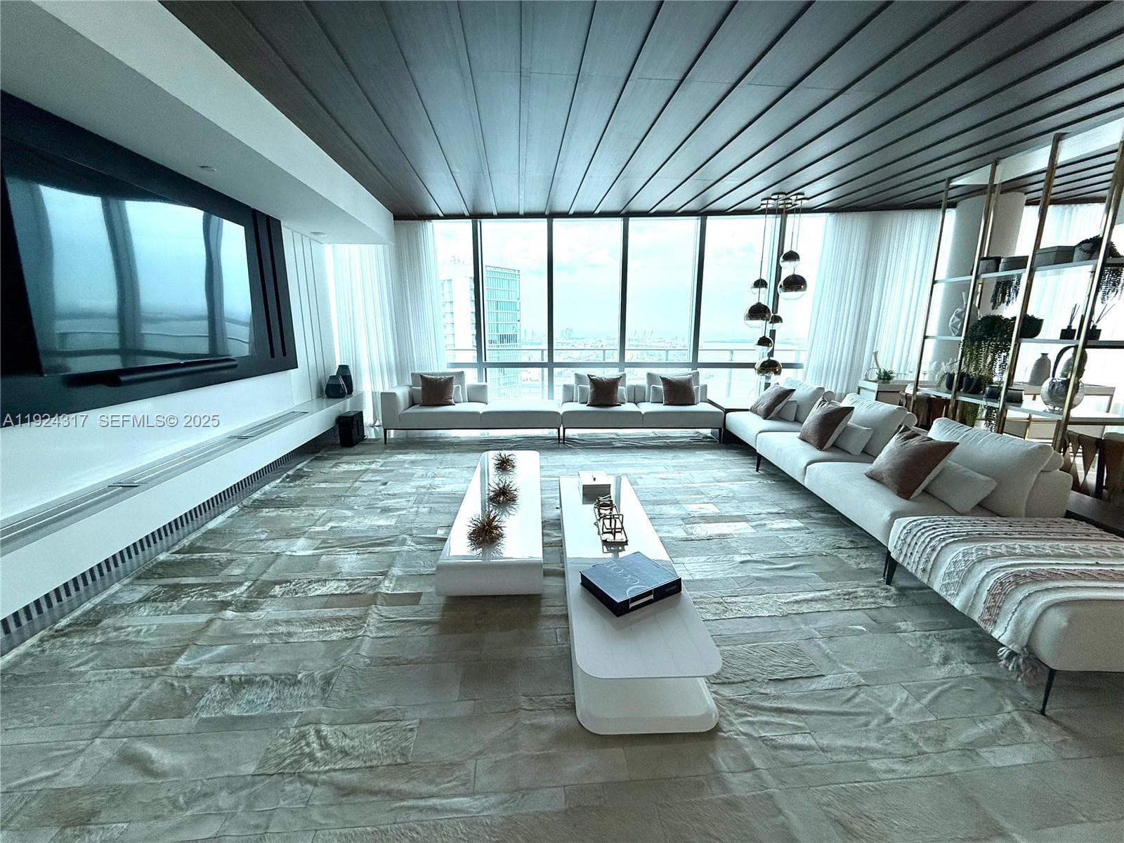 Paramount Miami Worldcenter · #4811 in Miami - Photo 4