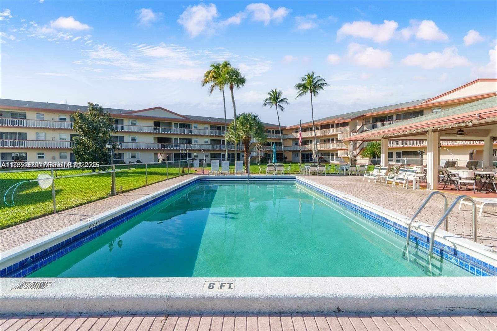 BEVERLY HILLS CONDO · #J115 in Hollywood - Photo 6