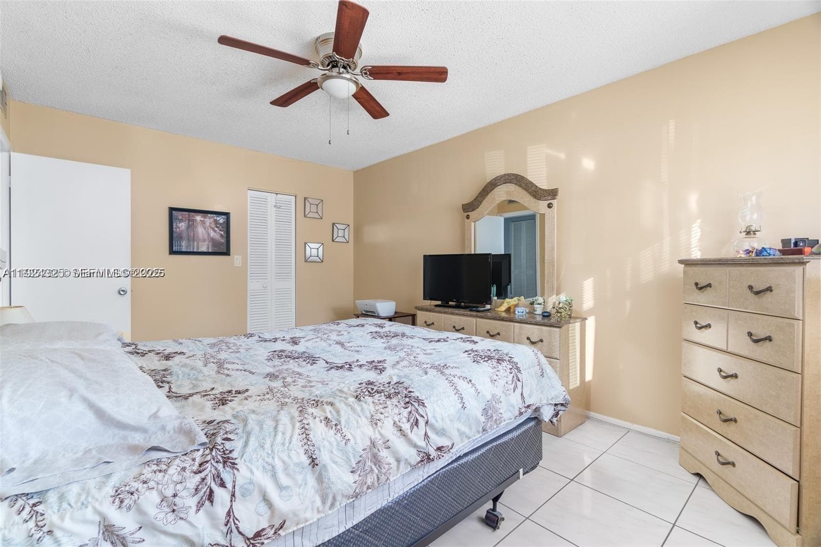 BEVERLY HILLS CONDO · #J115 in Hollywood - Photo 18