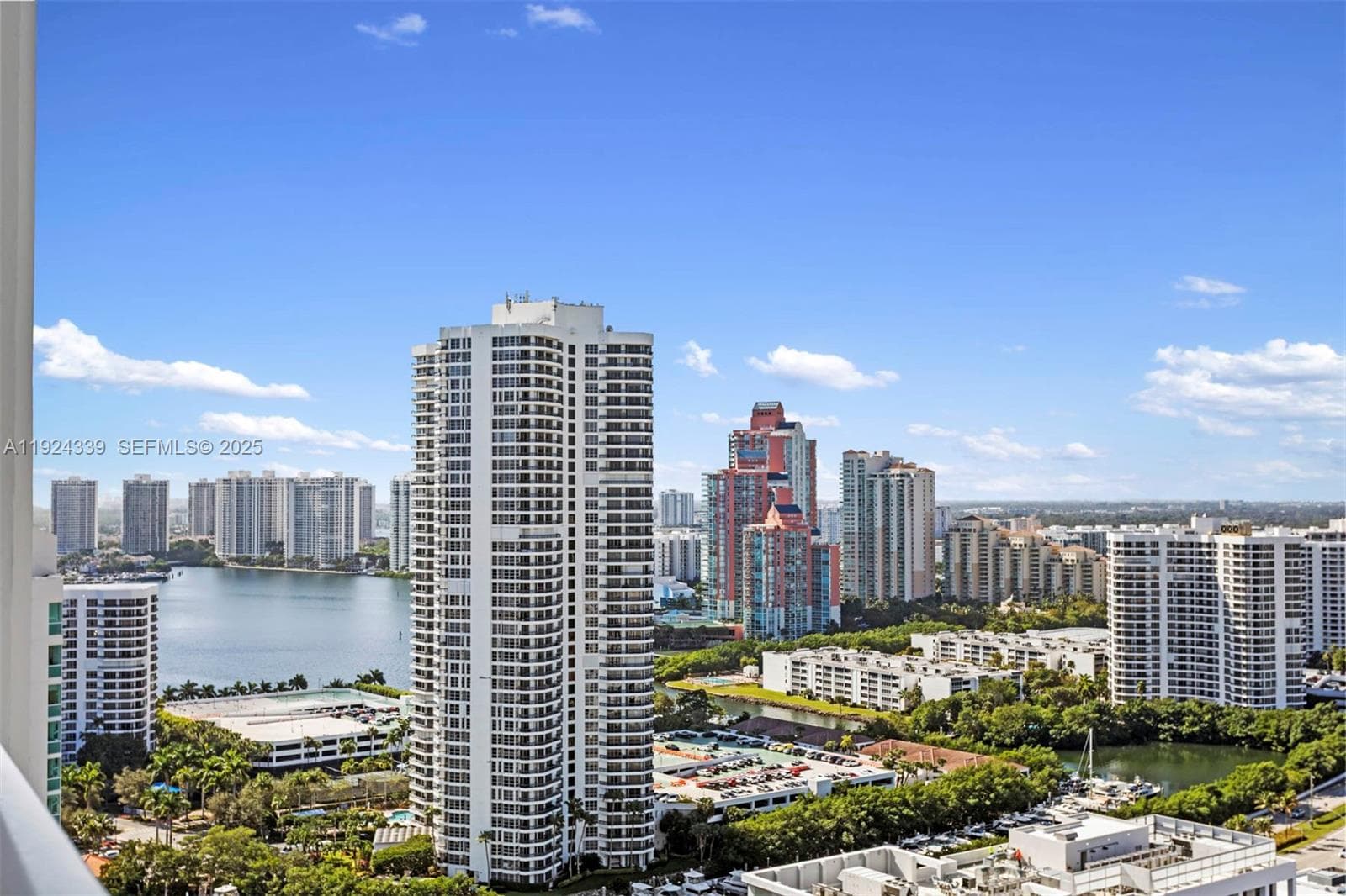 TURNBERRY MARINA TOWER · #26-C in Aventura - Photo 1