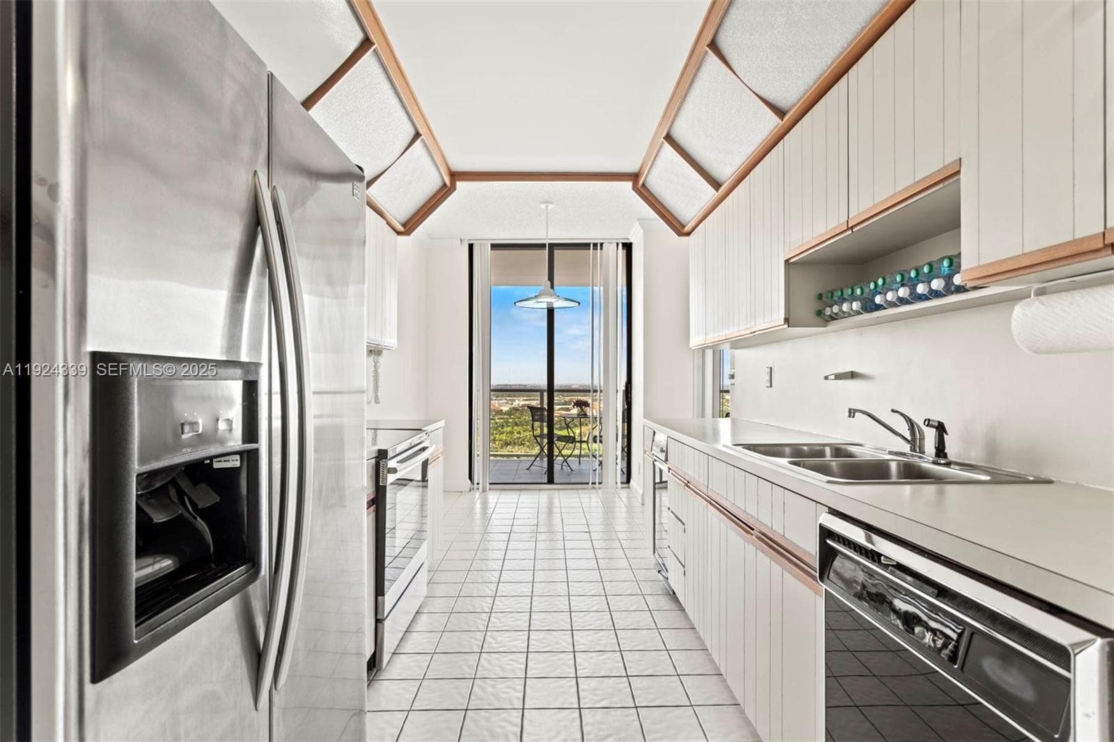 TURNBERRY MARINA TOWER · #26-C in Aventura - Photo 8
