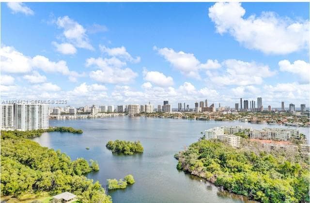 THE HARBOUR NORTH CONDO · #2302 in North Miami Beach - Photo 17