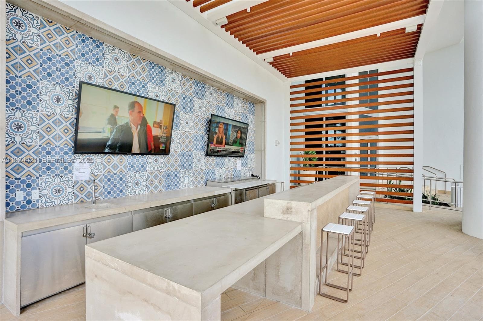 THE HARBOUR NORTH CONDO · #2302 in North Miami Beach - Photo 32