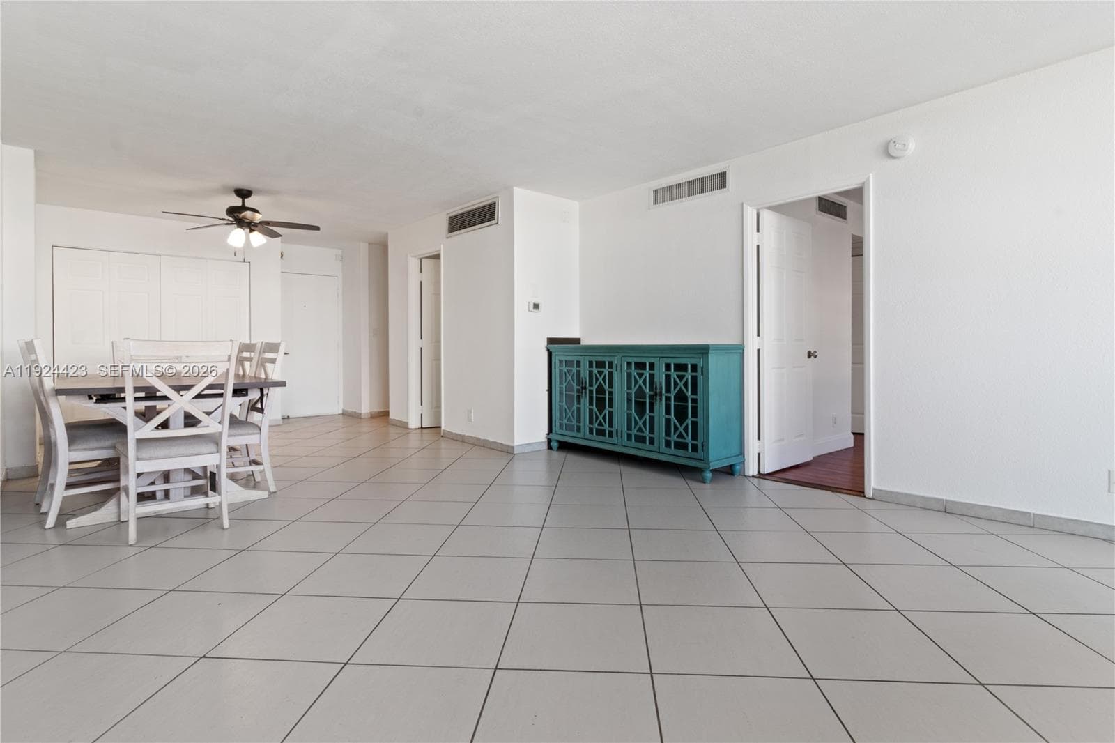 AQUASOL CONDO · #11B in Miami Beach - Photo 6