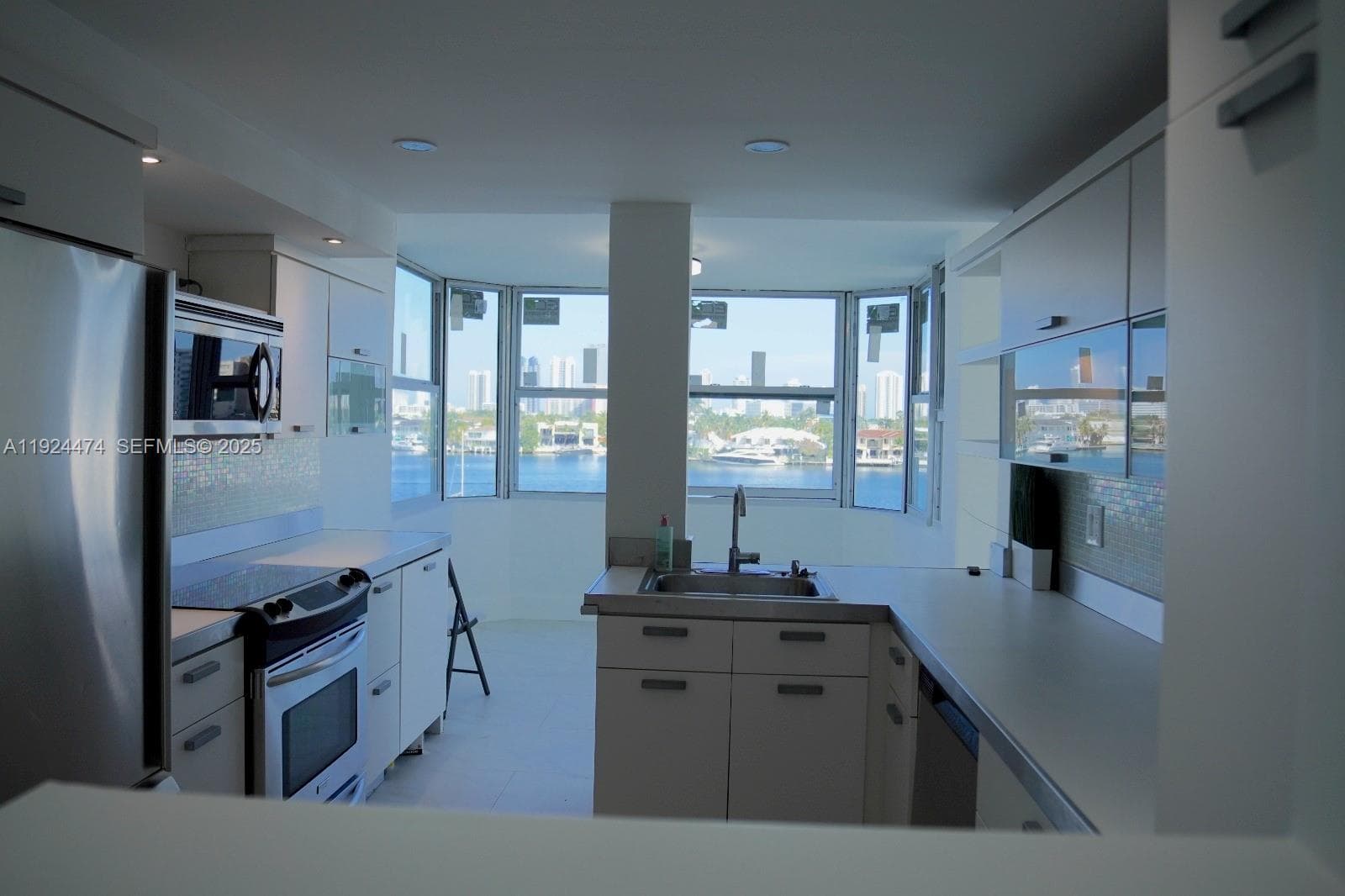 REEF CLUB SOUTH · #5G BOAT SLIP INCLUDED in North Miami Beach - Photo 2