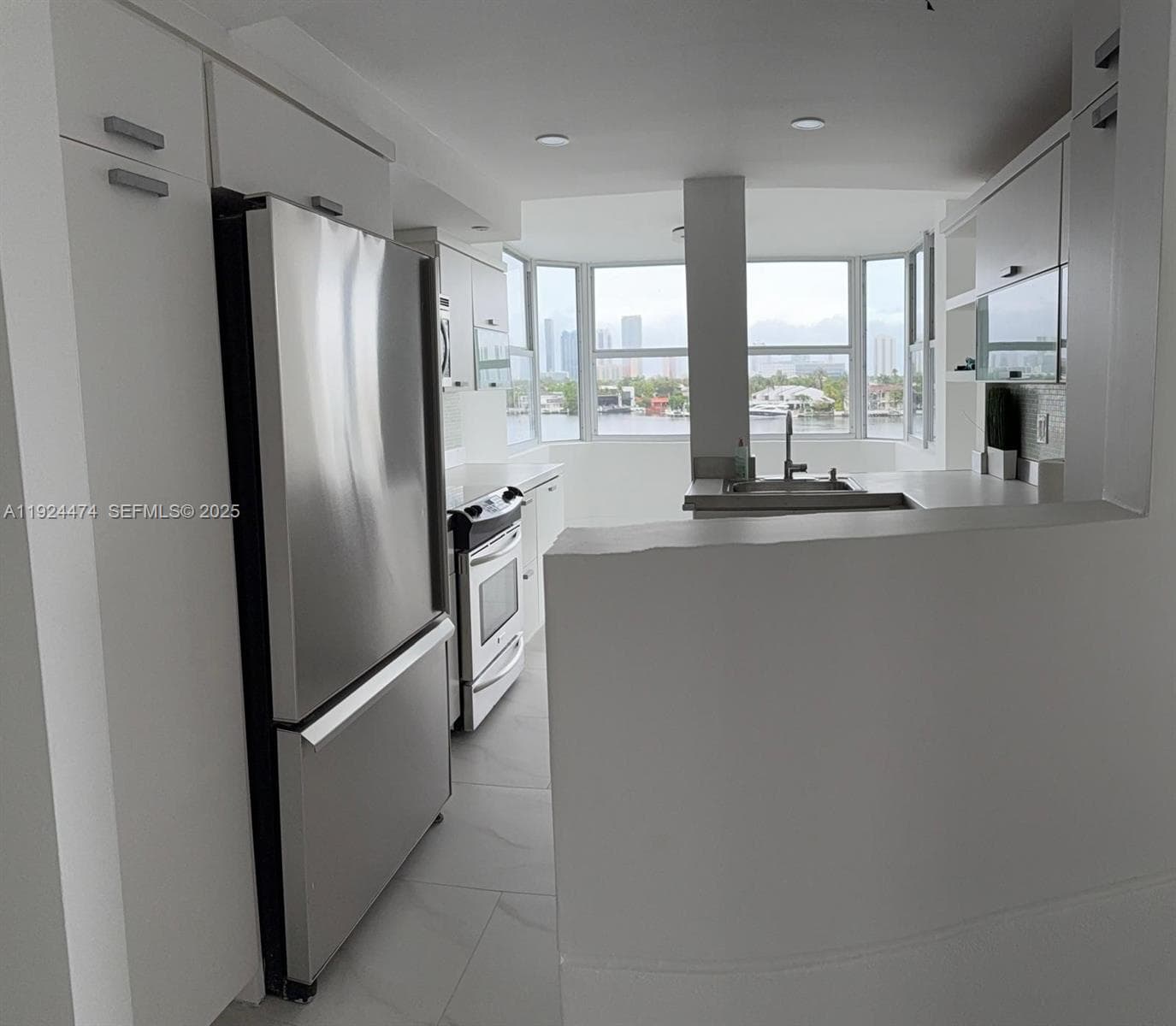 REEF CLUB SOUTH · #5G BOAT SLIP INCLUDED in North Miami Beach - Photo 52