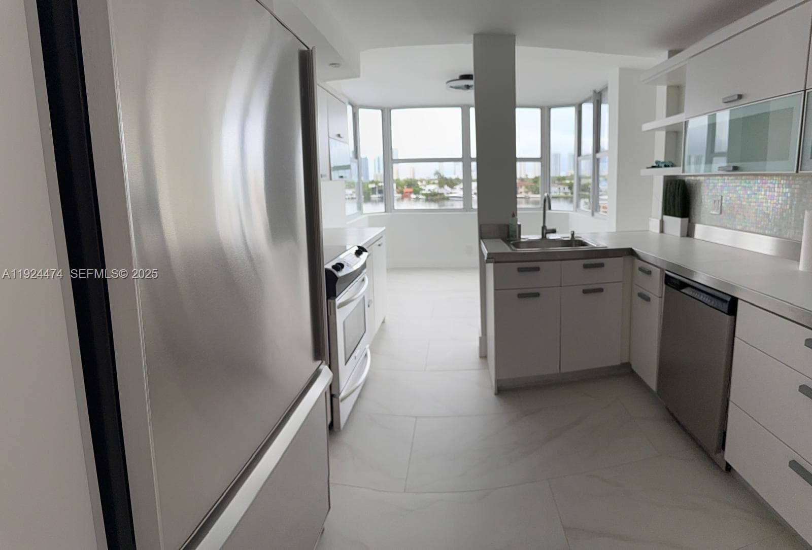 REEF CLUB SOUTH · #5G BOAT SLIP INCLUDED in North Miami Beach - Photo 38