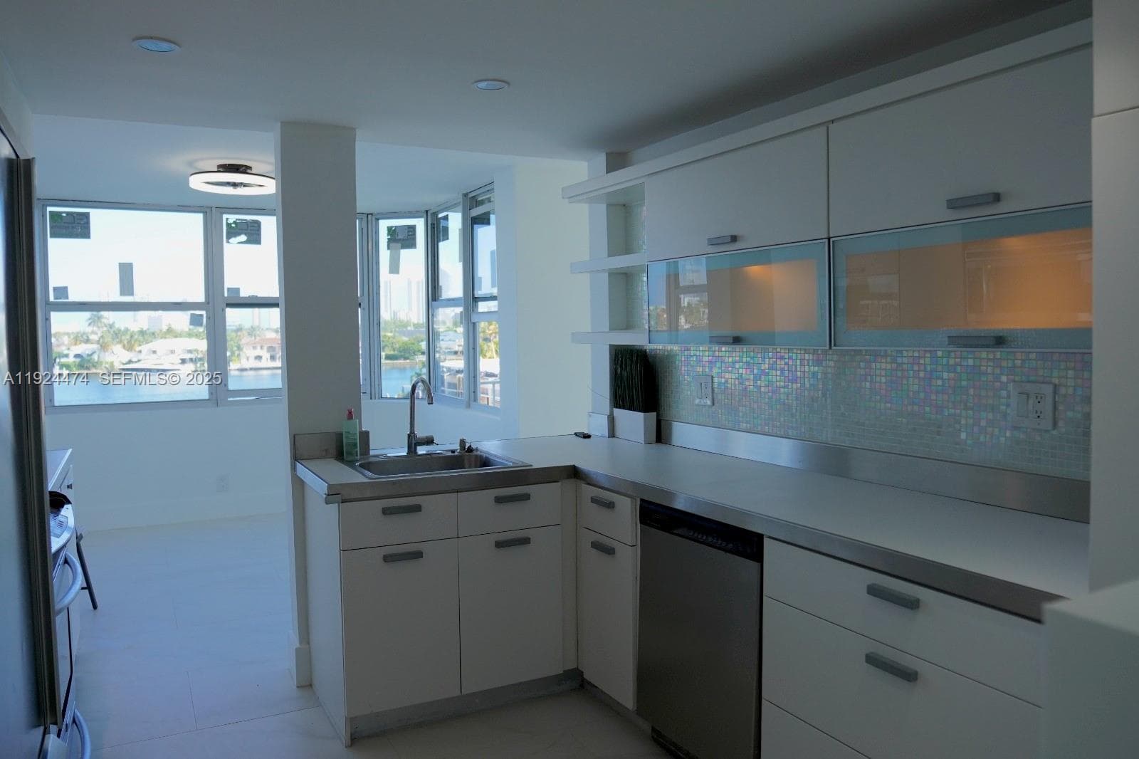 REEF CLUB SOUTH · #5G BOAT SLIP INCLUDED in North Miami Beach - Photo 4