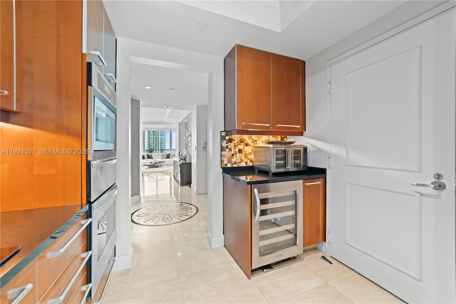OCEAN PALMS CONDO · #2907 in Hollywood - Photo 18
