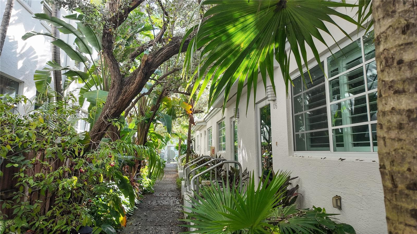 BACARAT AT 328 EUCLID AVE · #108 in Miami Beach - Photo 2