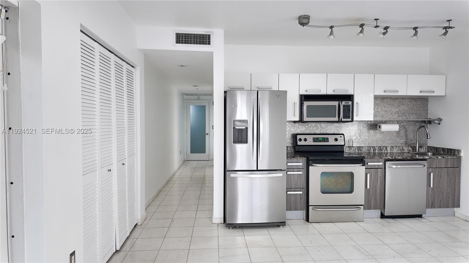BACARAT AT 328 EUCLID AVE · #108 in Miami Beach - Photo 3
