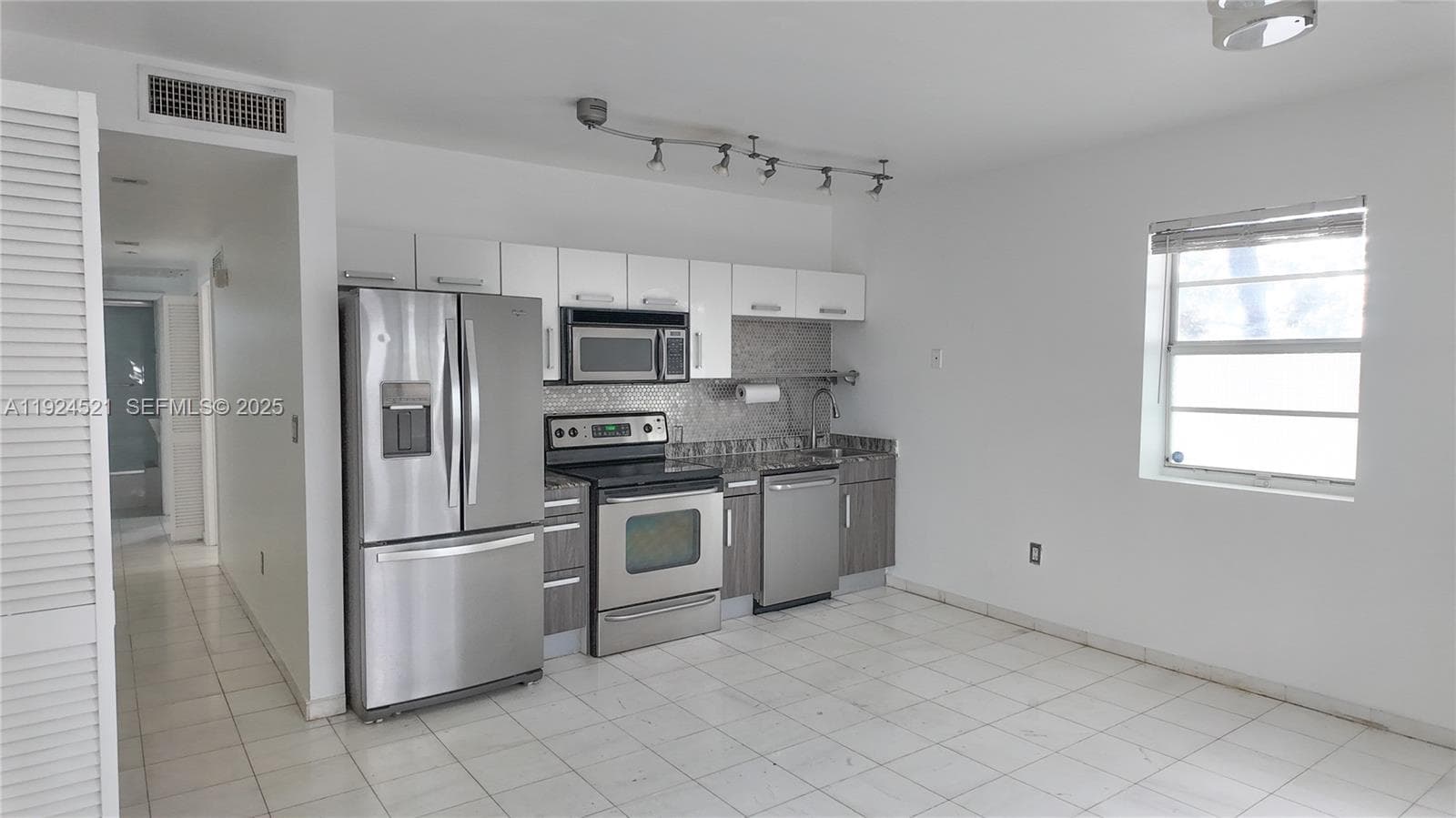 BACARAT AT 328 EUCLID AVE · #108 in Miami Beach - Photo 9