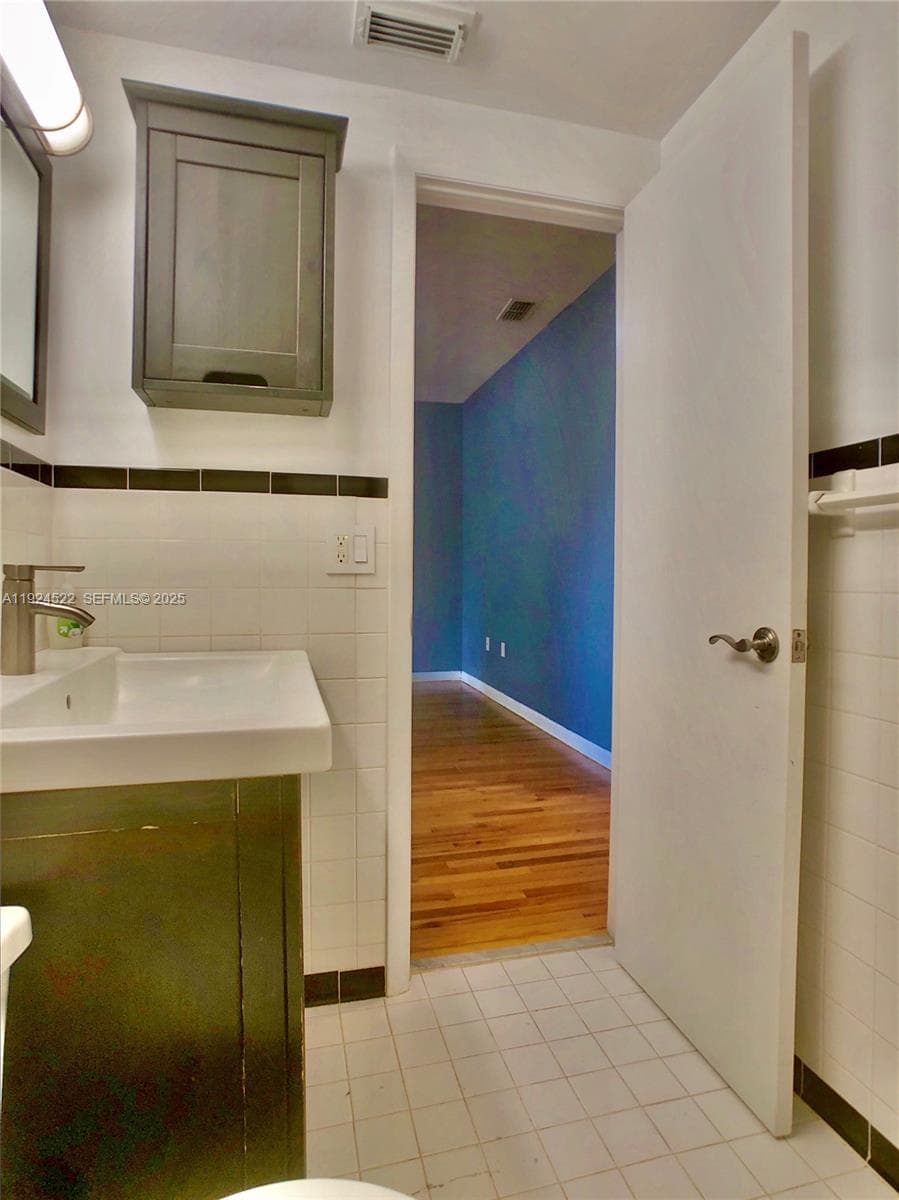 ARVILLA CONDO · #203 in Miami Beach - Photo 20