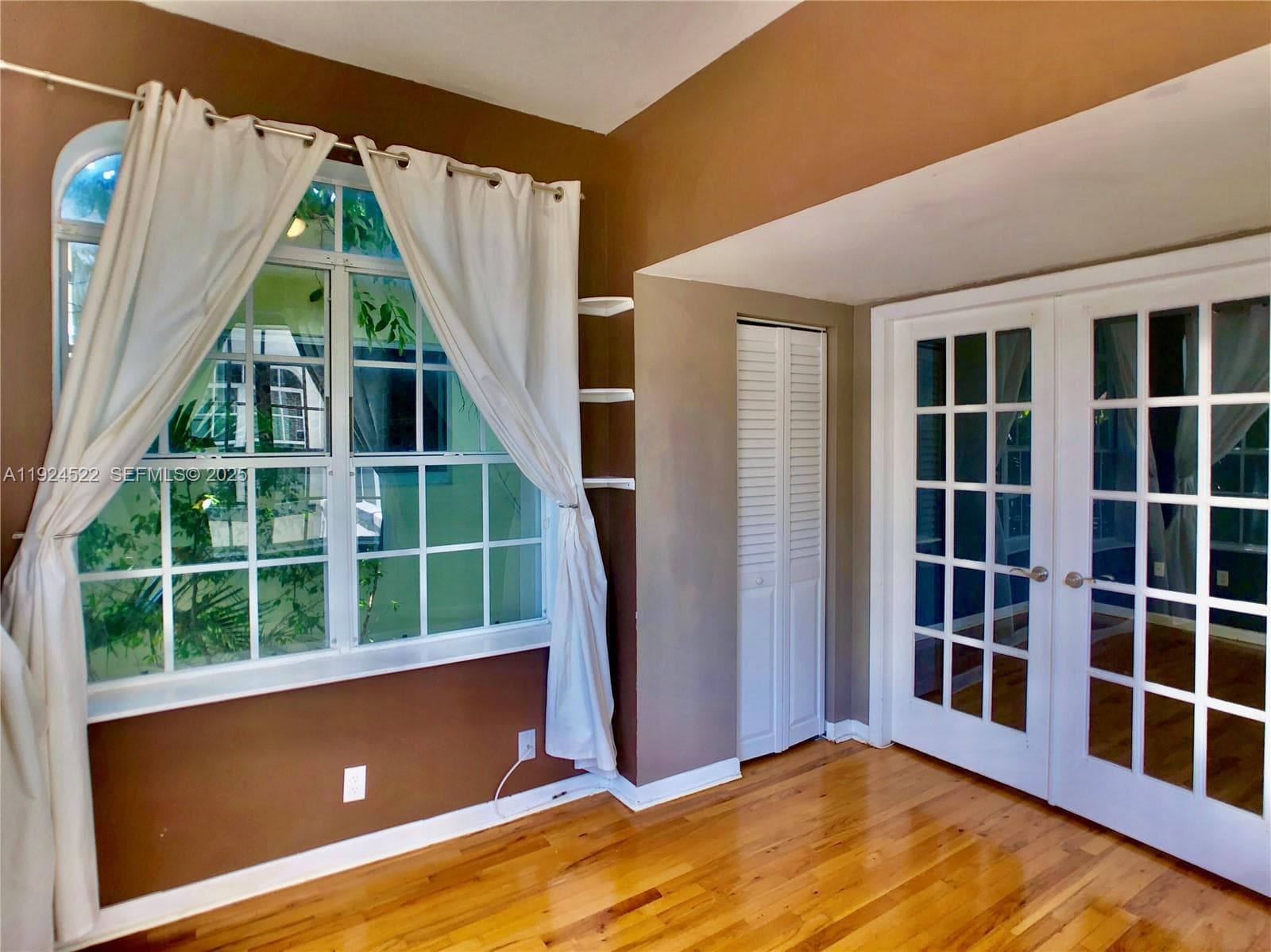 ARVILLA CONDO · #203 in Miami Beach - Photo 24