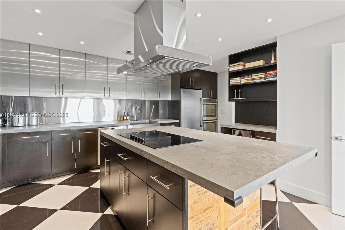 CRICKET CLUB CONDO · #PH05 in Miami - Photo 11