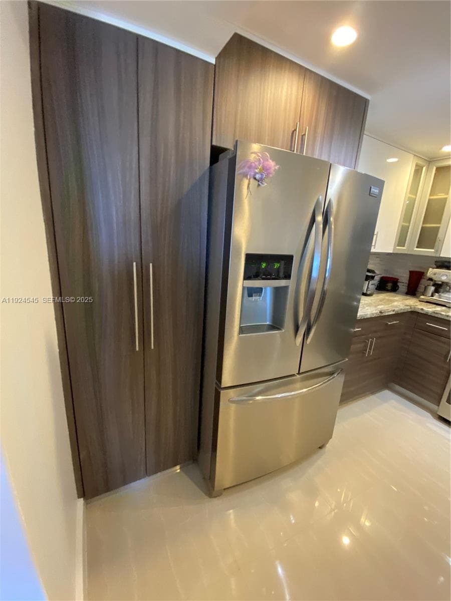 ALLINGTON TOWERS NORTH CO · #16J in Hollywood - Photo 13