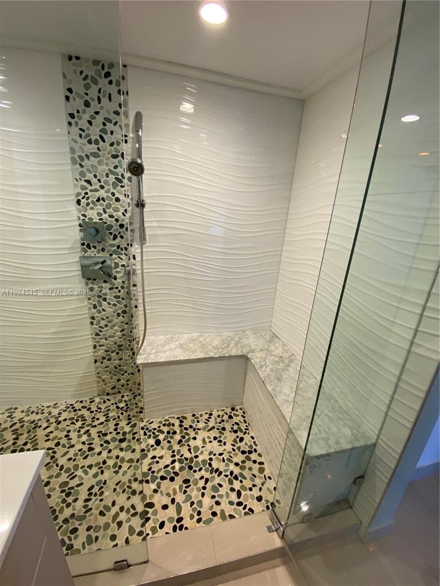ALLINGTON TOWERS NORTH CO · #16J in Hollywood - Photo 7