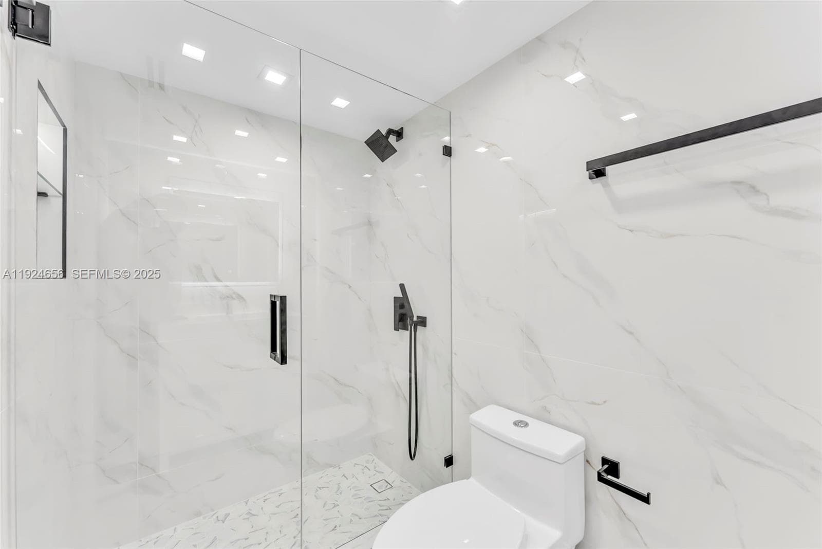 WINSTON TOWERS 200 CONDO · #1414 in Sunny Isles Beach - Photo 16