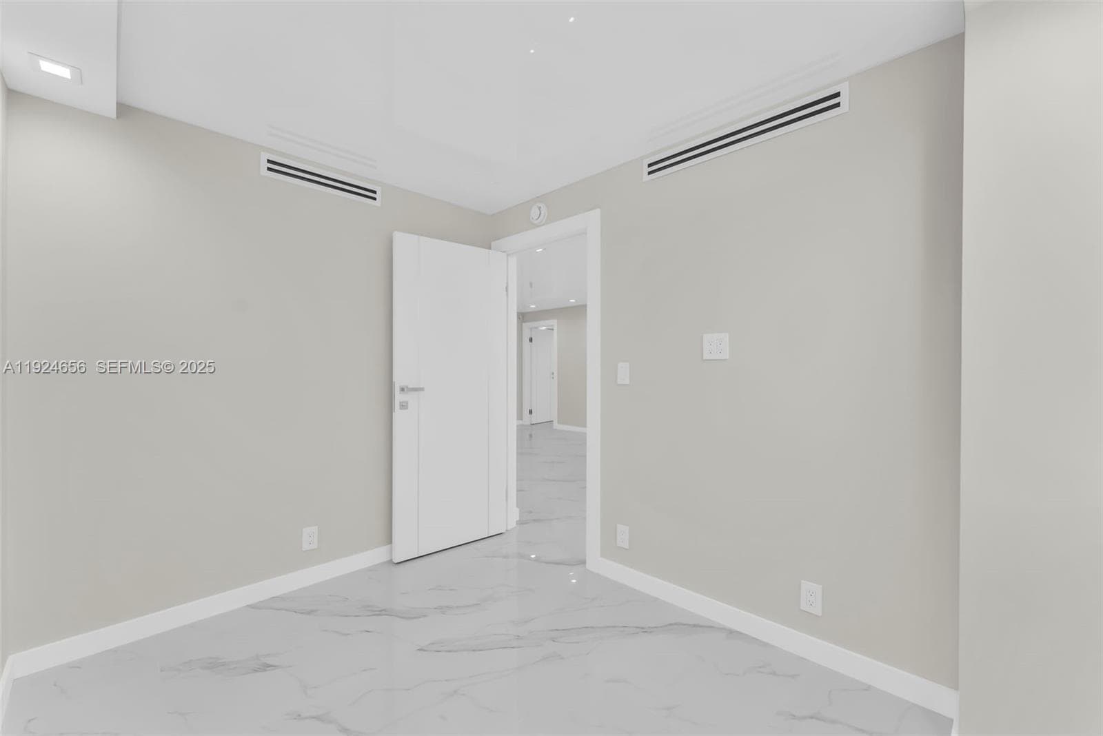 WINSTON TOWERS 200 CONDO · #1414 in Sunny Isles Beach - Photo 10