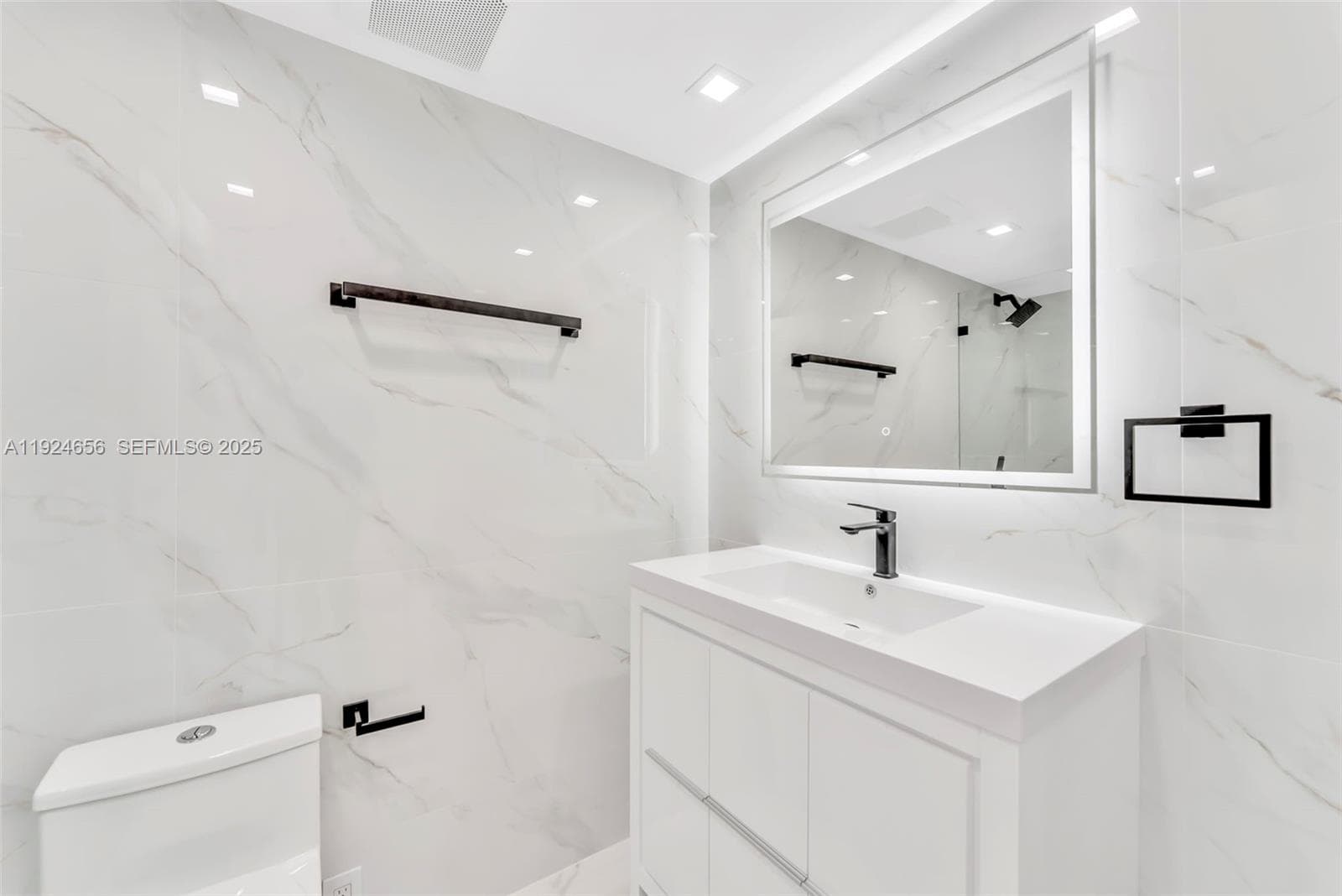 WINSTON TOWERS 200 CONDO · #1414 in Sunny Isles Beach - Photo 15