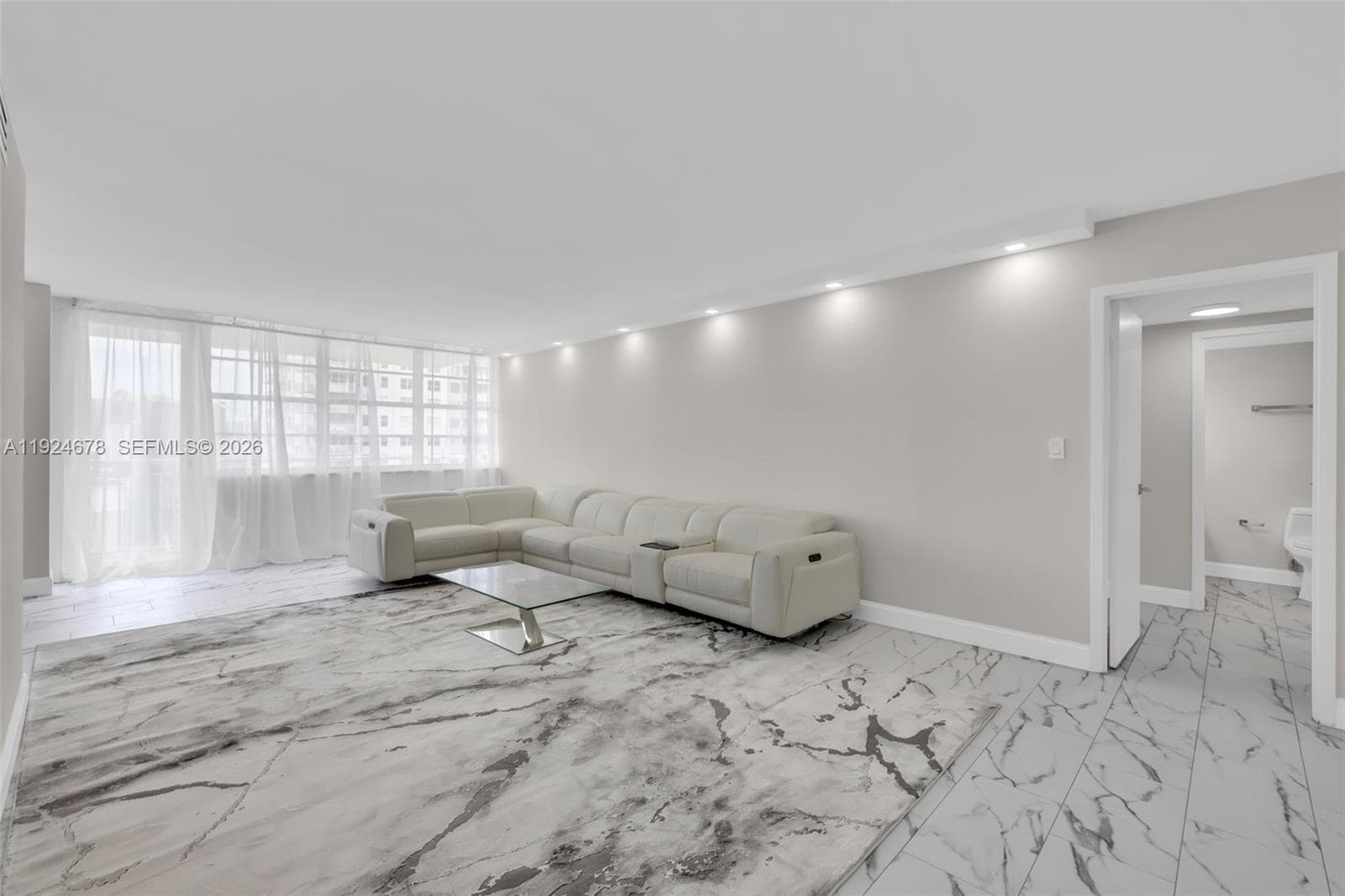 WINSTON TOWERS 200 · #1415 in Sunny Isles Beach - Photo 3