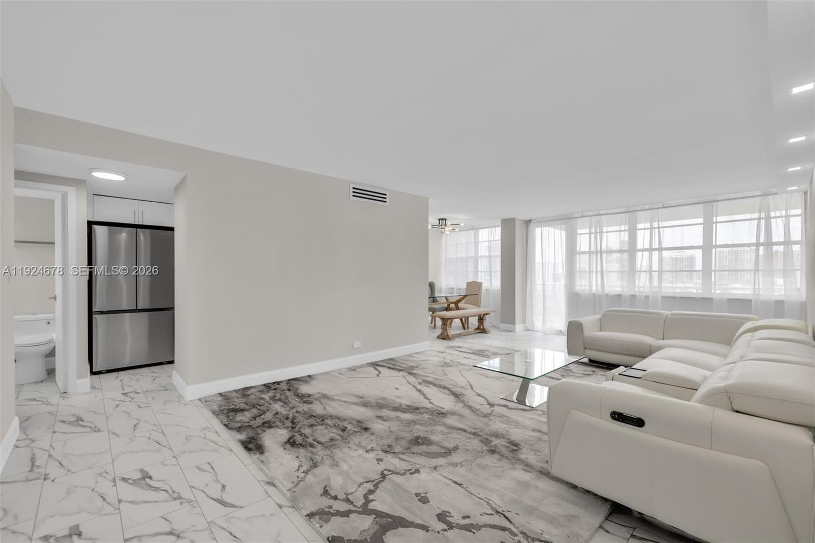 WINSTON TOWERS 200 · #1415 in Sunny Isles Beach - Photo 5