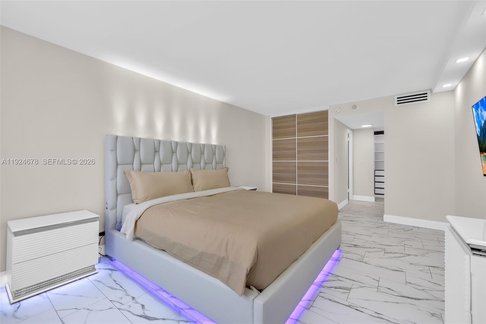WINSTON TOWERS 200 · #1415 in Sunny Isles Beach - Photo 10