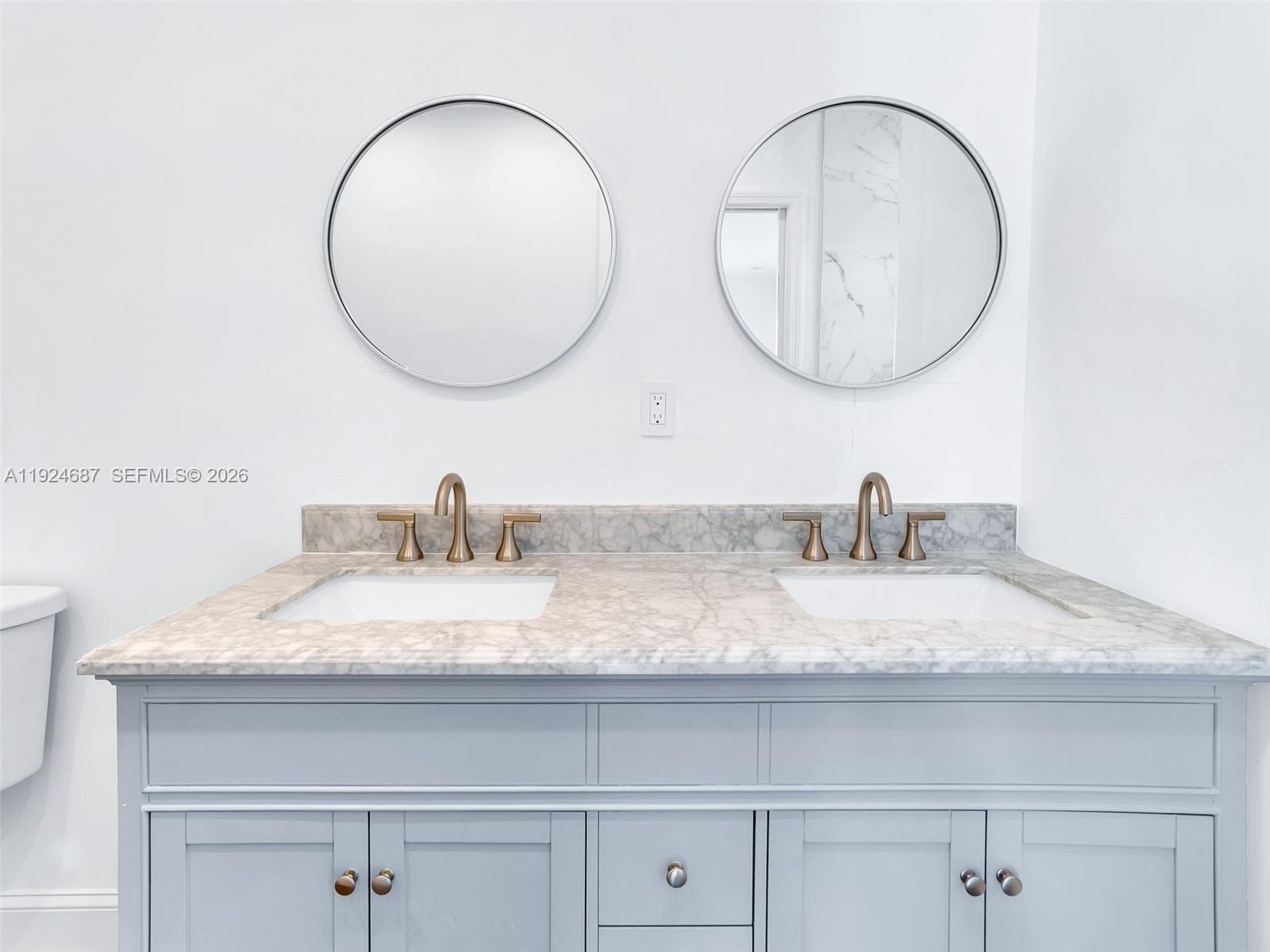 1520 NE 14th Ter #. photo 12