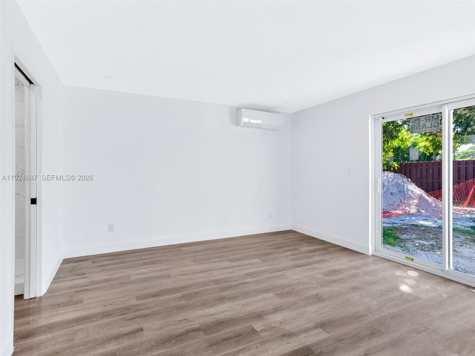 1520 NE 14th Ter #. photo 7