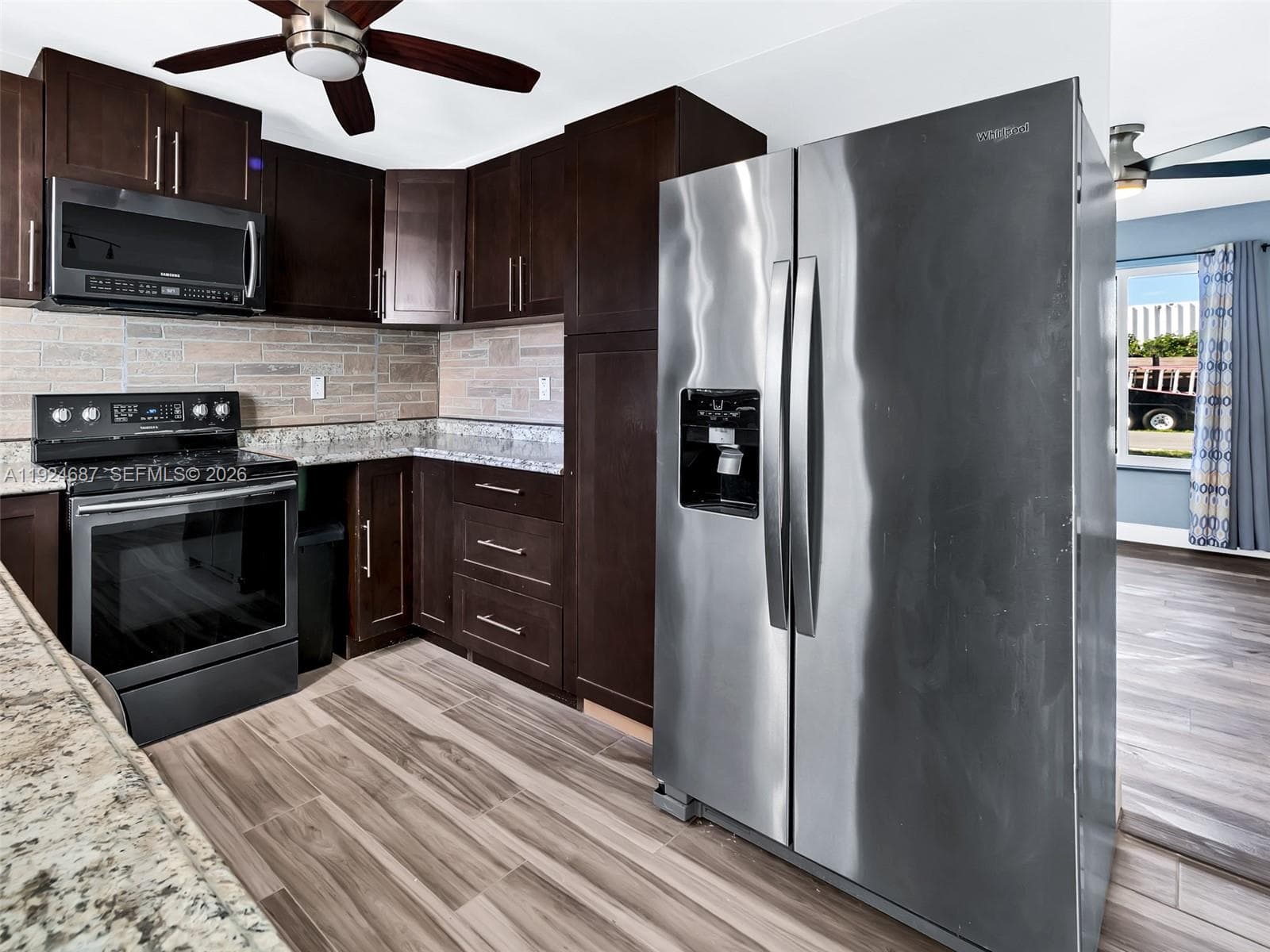 1520 NE 14th Ter #. photo 14