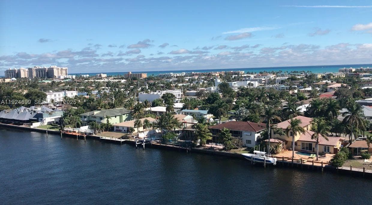 Pilot House · #914 in Fort Lauderdale - Photo 3