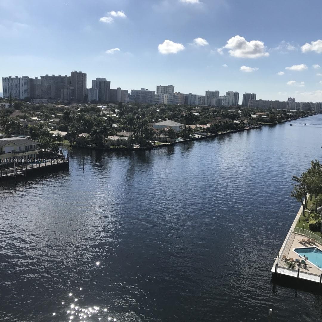 Pilot House · #914 in Fort Lauderdale - Photo 32