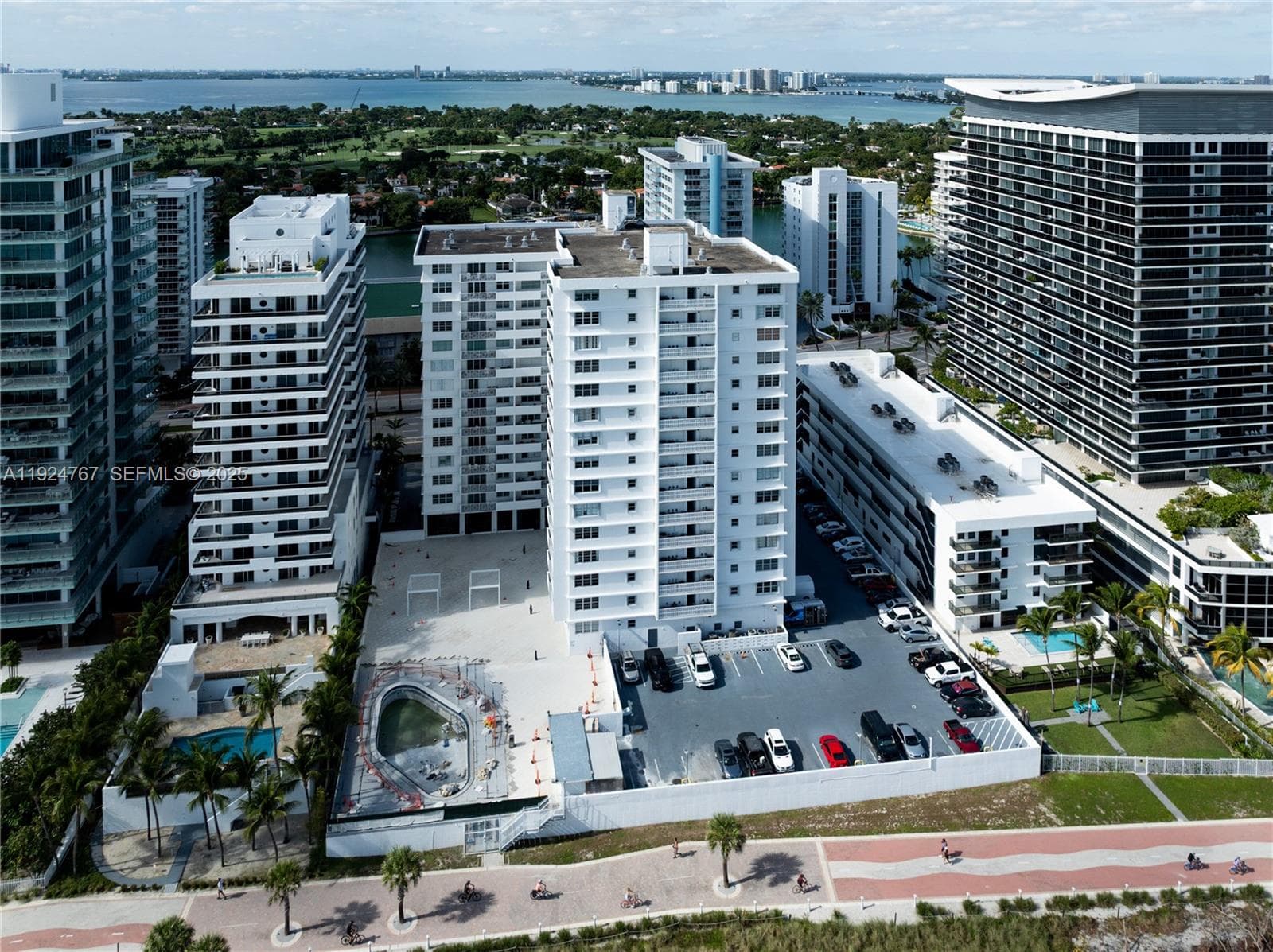 CORINTHIAN CONDO · #6E in Miami Beach - Photo 3
