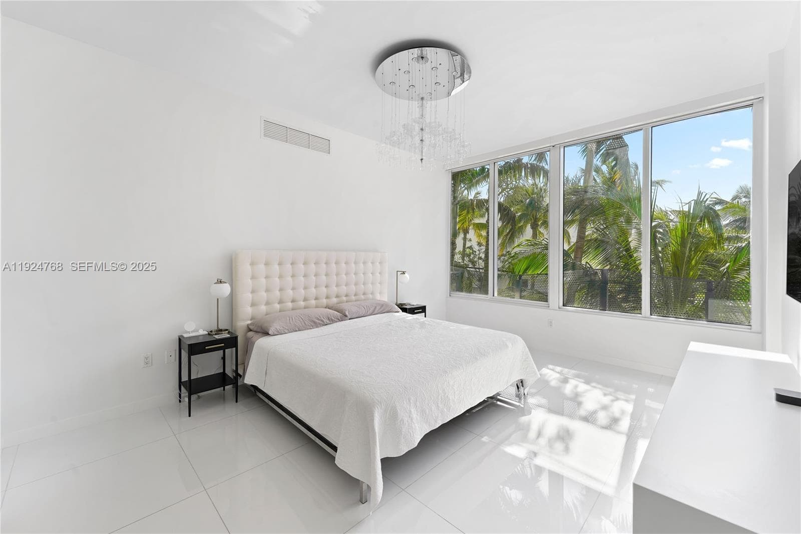 Artecity Governor · #201 in Miami Beach - Photo 7