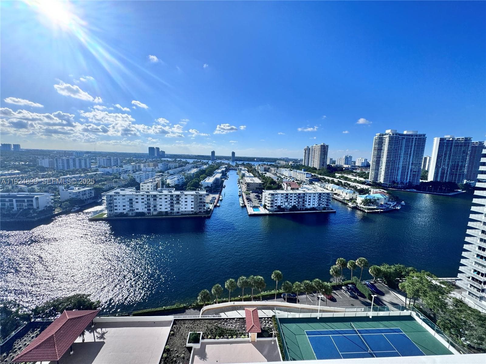 WINSTON TOWERS 700 CONDO · #1906 in Sunny Isles Beach - Photo 1