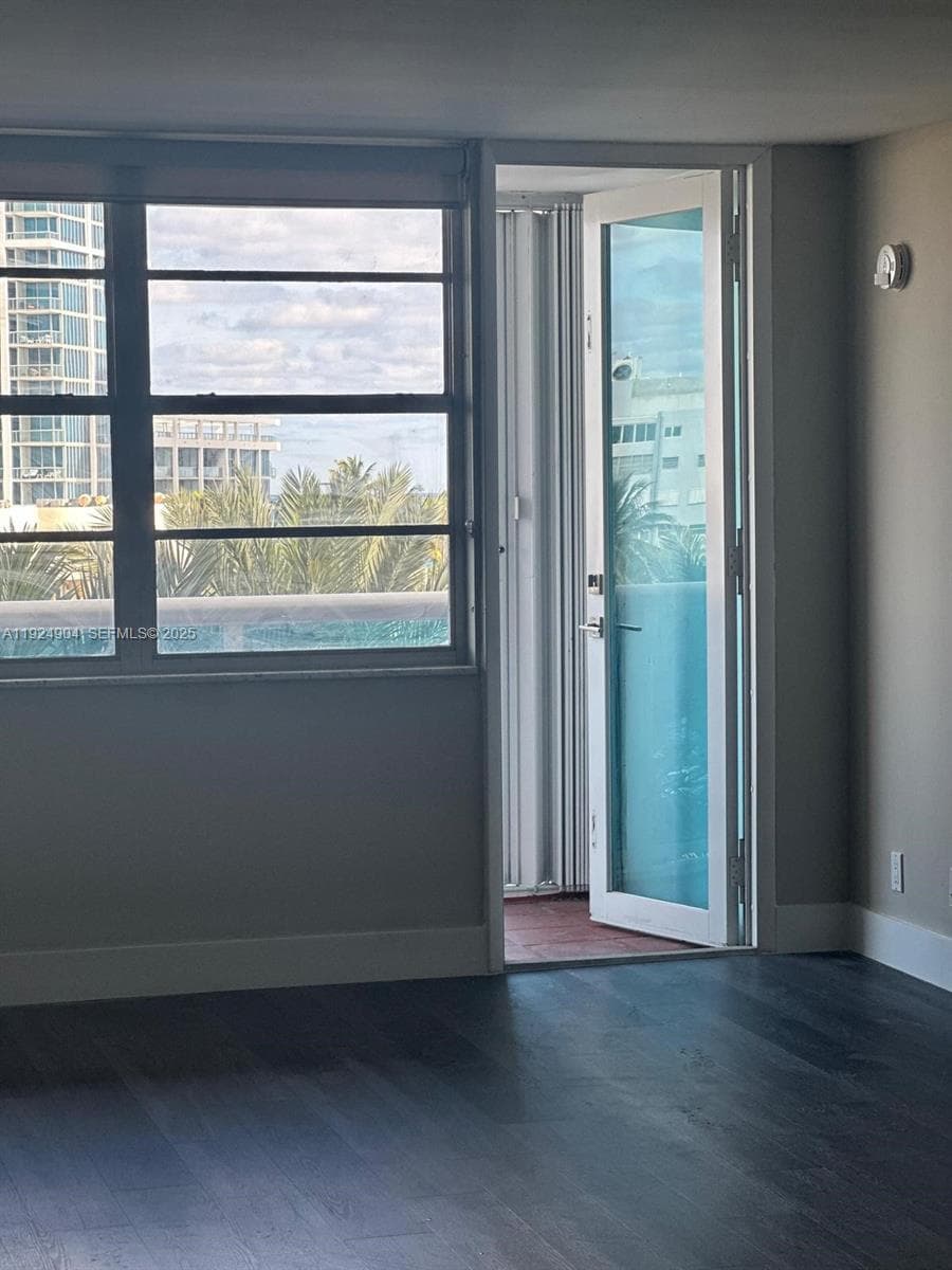 AQUASOL CONDO · #6-C in Miami Beach - Photo 4