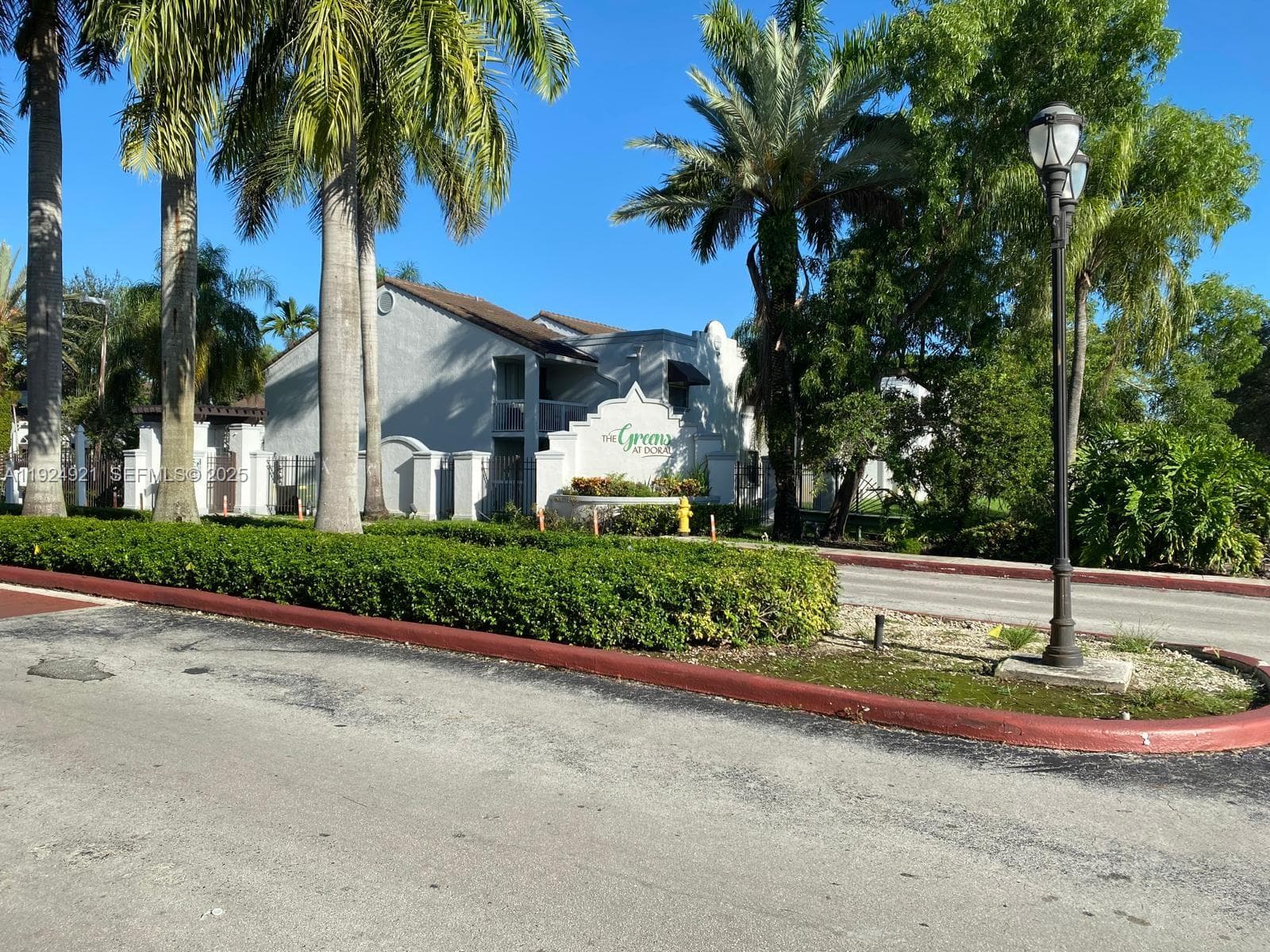 THE GREENS AT DORAL CONDO · #314 in Doral - Photo 3