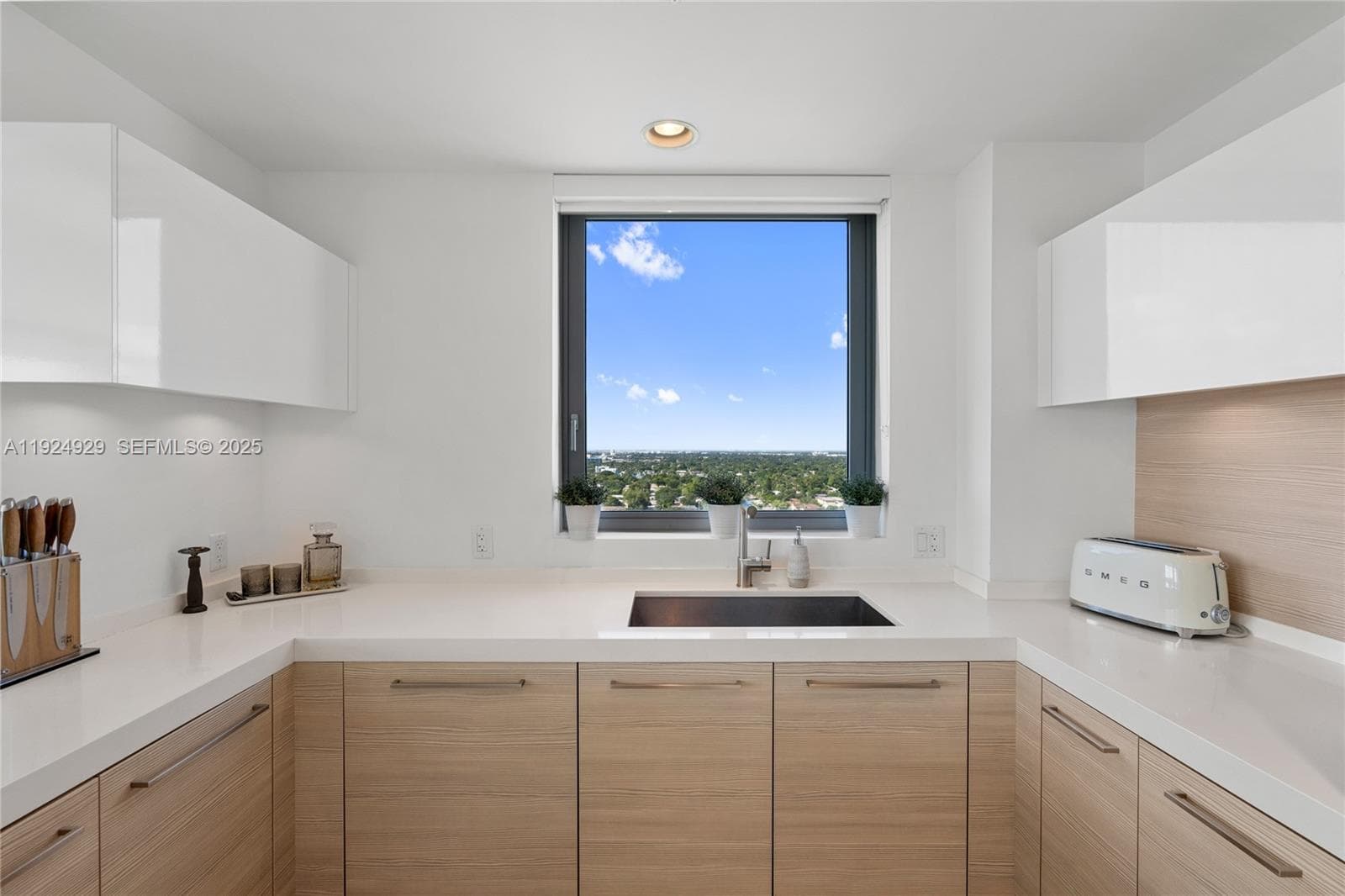 MARINA PALMS RESIDENCES · #2002 in North Miami Beach - Photo 19