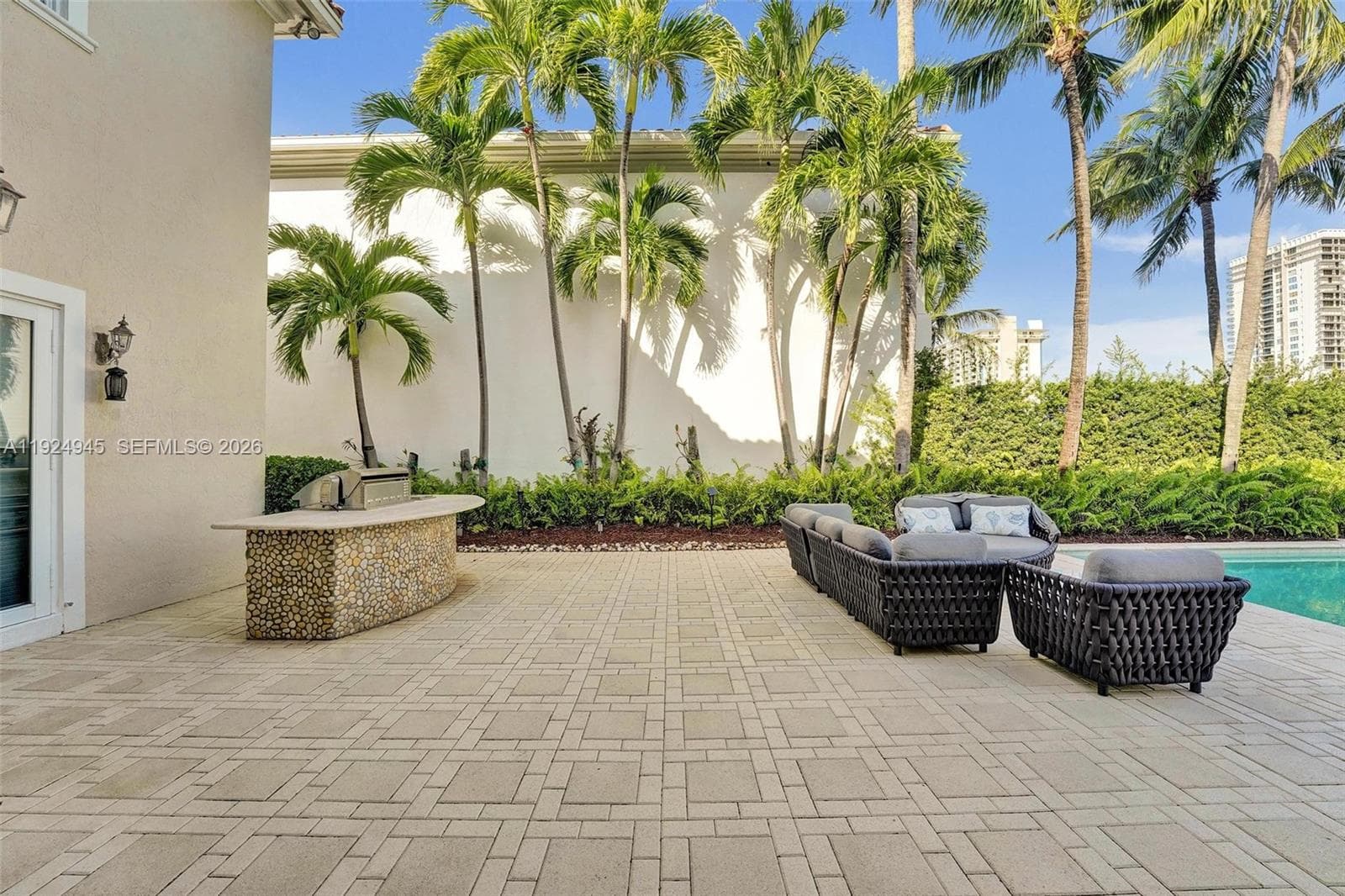 1575 Windjammer Way photo 34