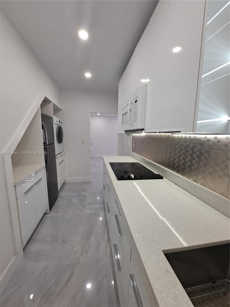 WINDS OF NOBE CONDO · #59 in Miami Beach - Photo 2