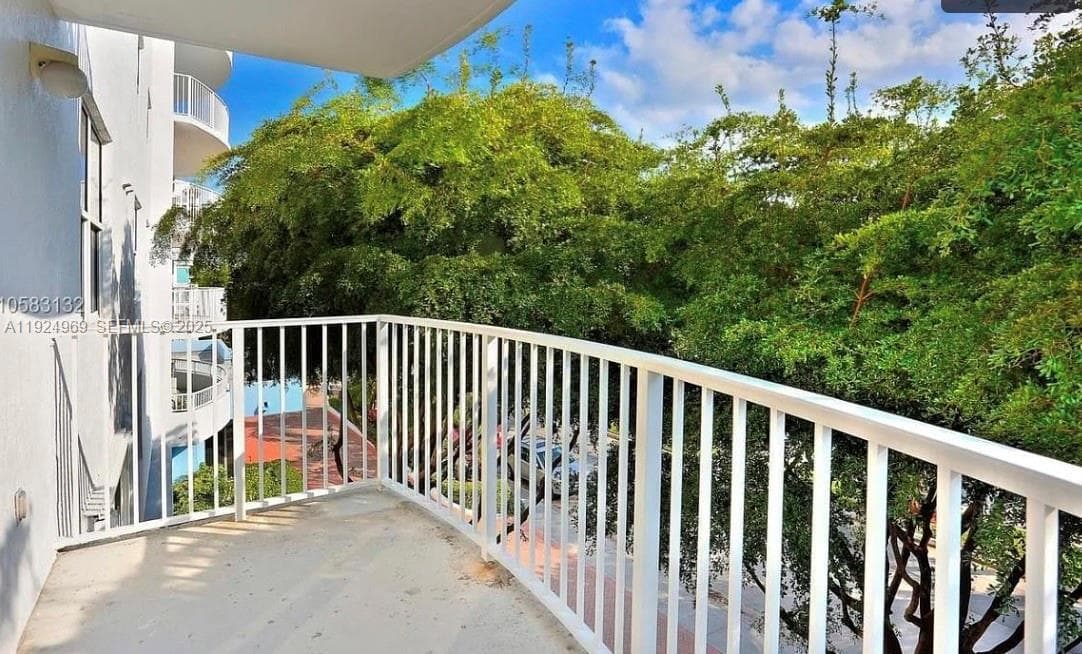 BREEZE CONDO · #314 in North Bay Village - Photo 11