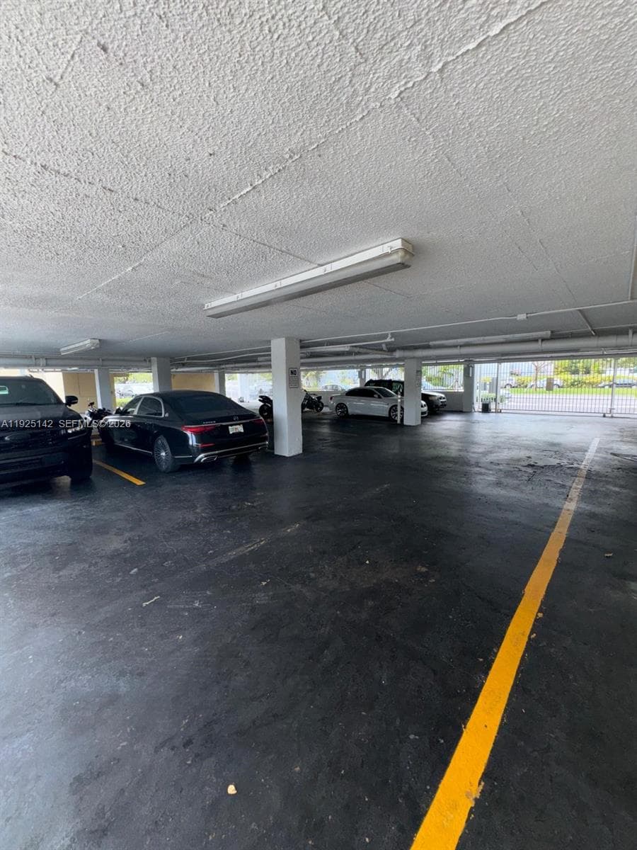KEYSTONE TOWERS CONDO · #609 in North Miami - Photo 43