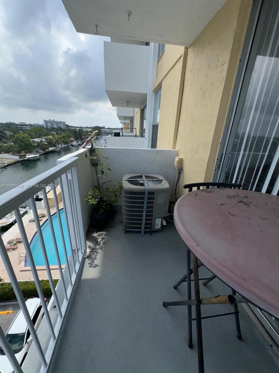 KEYSTONE TOWERS CONDO · #609 in North Miami - Photo 53