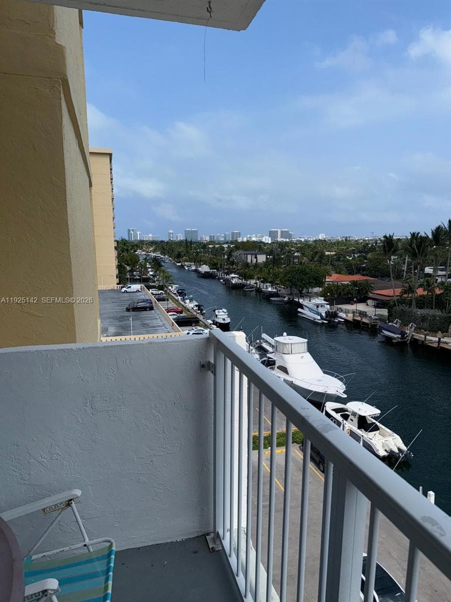 KEYSTONE TOWERS CONDO · #609 in North Miami - Photo 34