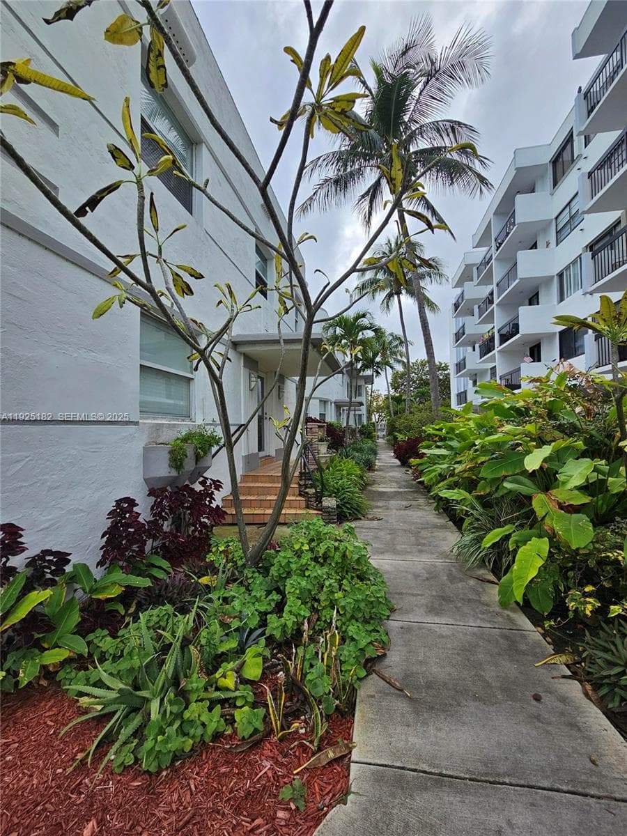 Bay Drive · #16 in Miami Beach - Photo 15